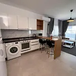 в комплексах цезарь и цезарь блю Apartment