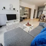 Apartment в комплексах цезарь и цезарь блю *