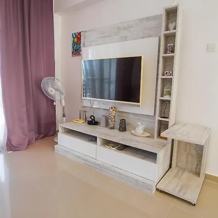 Caesar Apartment