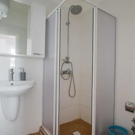 Caesar Apartment
