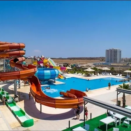 Apartment в комплексах цезарь и цезарь блю