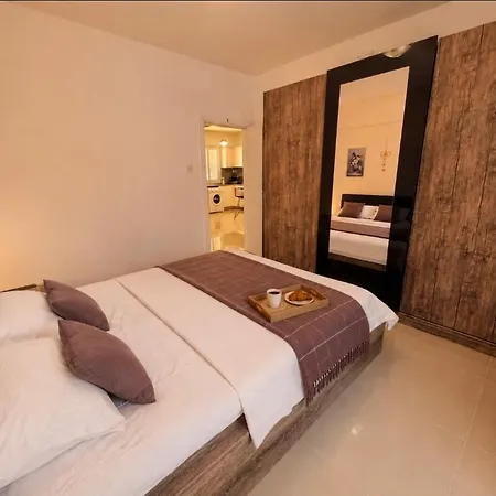 в комплексах цезарь и цезарь блю Apartament *